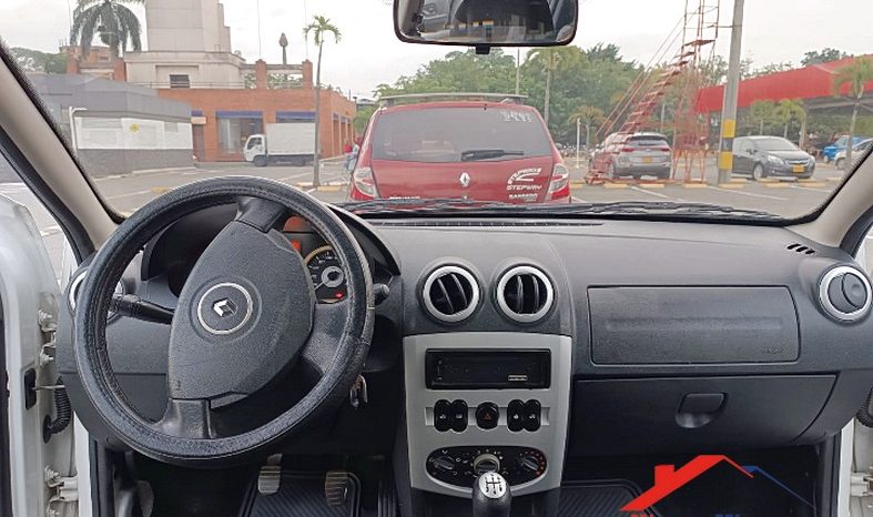 
								Renault Sandero Stepway 2012 full									
