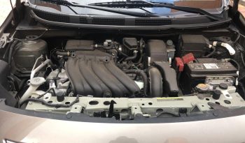 
										Nissan Versa automático modelo 2012 full									