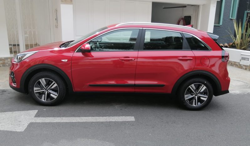 
								KIA NIRO HIBRIDO 2022 full									