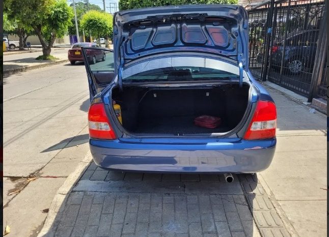 
								Mazda Allegro 1300 CC Año 2000 full									