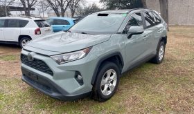 2019 TOYOTA RAV4 XLE En venta