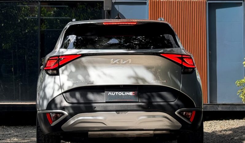 
								Kia Sportage Zenith 2025 full									